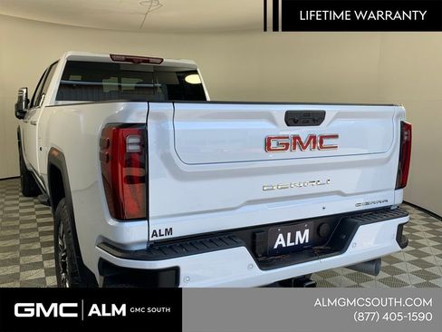 New 2026 GMC Sierra 3500 Denali w/ Denali Reserve Package AWD/4WD image 11