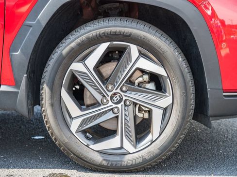 Used 2022 Hyundai Tucson Limited AWD/4WD image 17