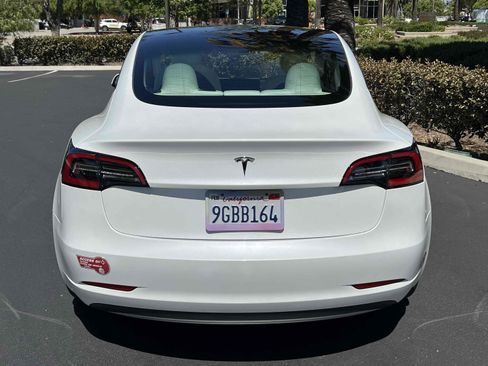 Used 2023 Tesla Model 3 Standard Range image 16