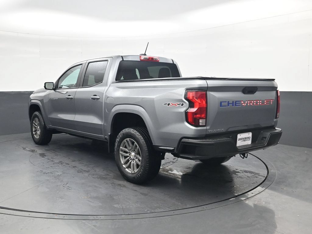 Used 2023 Chevrolet Colorado LT AWD/4WD image 8