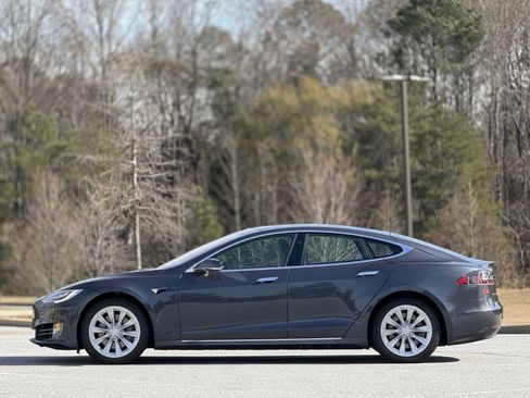 Used 2018 Tesla Model S 75D image 8