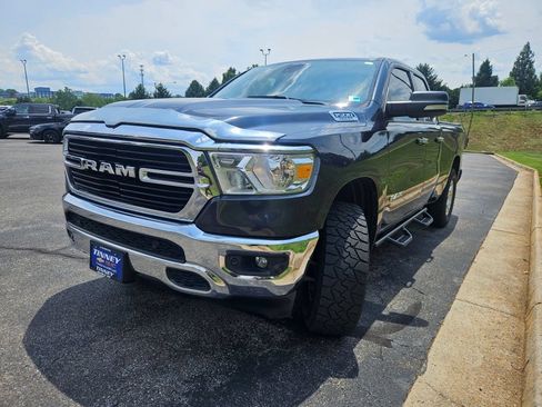 Used 2020 RAM 1500 Big Horn AWD/4WD image 3