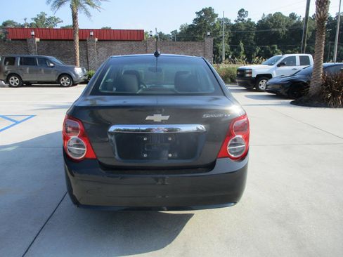 Used 2015 Chevrolet Sonic LT FWD image 27