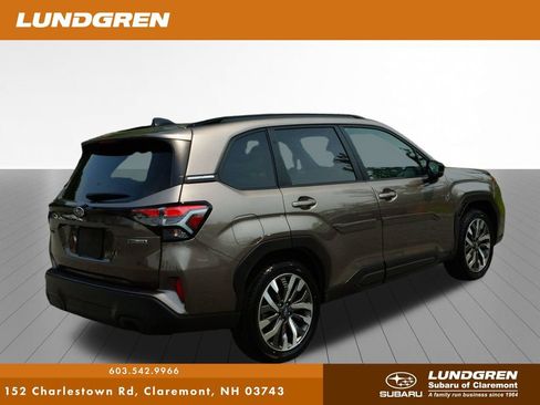 Used 2025 Subaru Forester Touring AWD/4WD image 4
