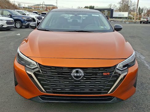 Used 2025 Nissan Sentra SR image 2