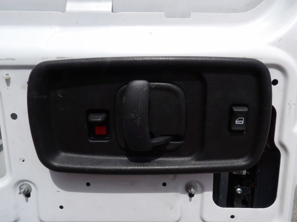 Used 2016 Chevrolet Express 2500 RWD image 47