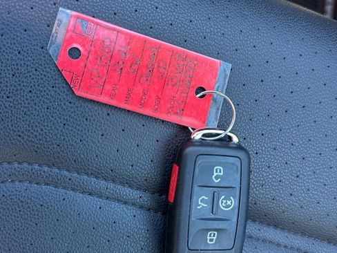 Used 2021 Volkswagen Passat 2.0T R-Line image 37