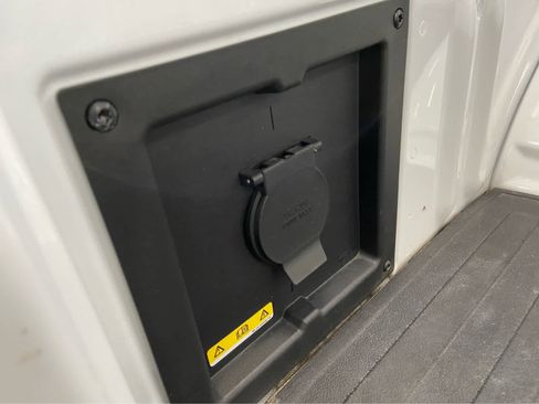 Used 2024 Ford F150 Lariat w/ Bed Utility Package image 9