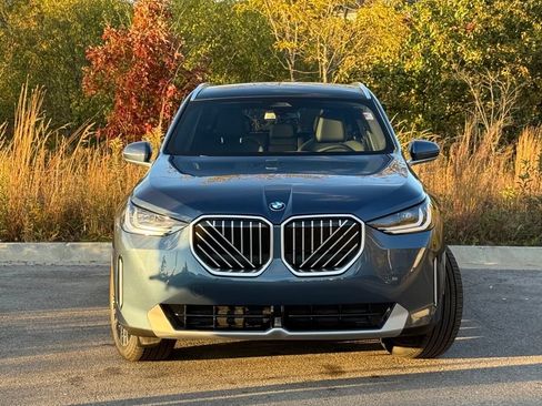 Used 2026 BMW X3 xDrive30 w/ Convenience Package AWD/4WD image 2