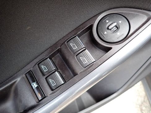 Used 2014 Ford Focus Titanium FWD image 13