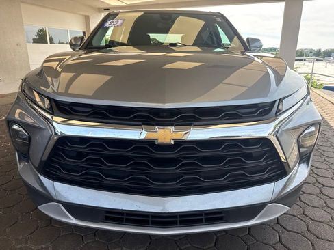 Used 2023 Chevrolet Blazer LT w/ Driver Confidence Package AWD/4WD image 2