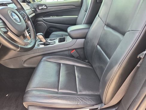 Used 2020 Jeep Grand Cherokee High Altitude RWD image 15