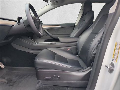 Used 2023 Tesla Model Y Performance image 19
