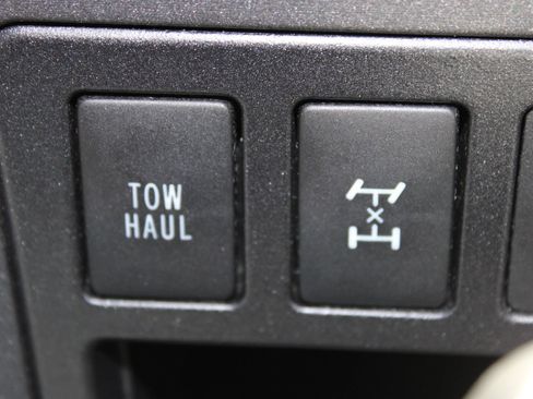 Used 2019 Toyota Sequoia TRD Sport AWD/4WD image 33