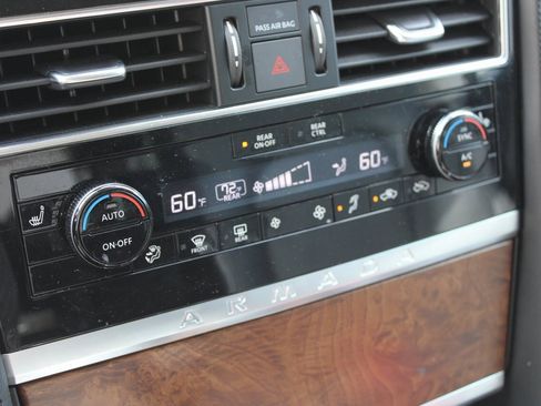 Used 2023 Nissan Armada SL w/ Captain's Chairs Package image 27