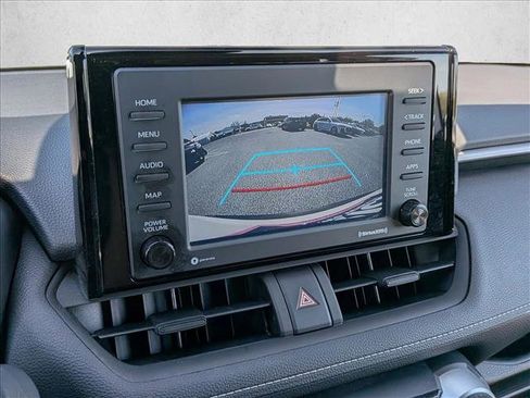 Used 2022 Toyota RAV4 LE AWD/4WD image 14