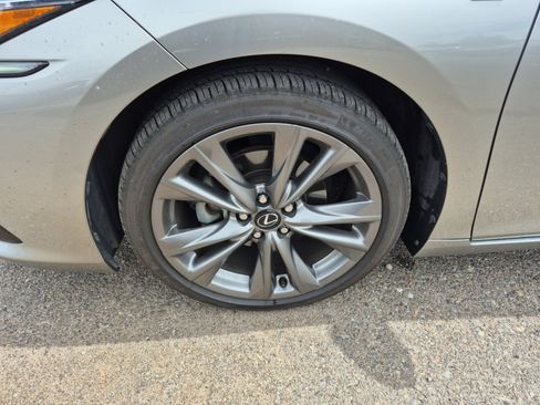Used 2020 Lexus ES 350 F Sport w/ Accessory Package 2 FWD image 26