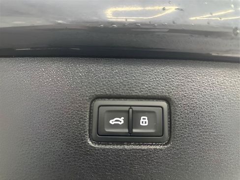 Used 2023 Audi Q7 3.0T Premium Plus AWD/4WD image 22