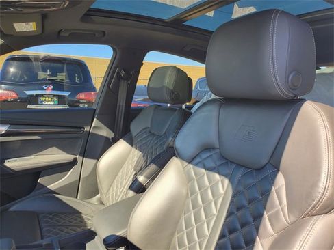 Used 2024 Audi SQ5 Premium Plus w/ S Sport Package image 12