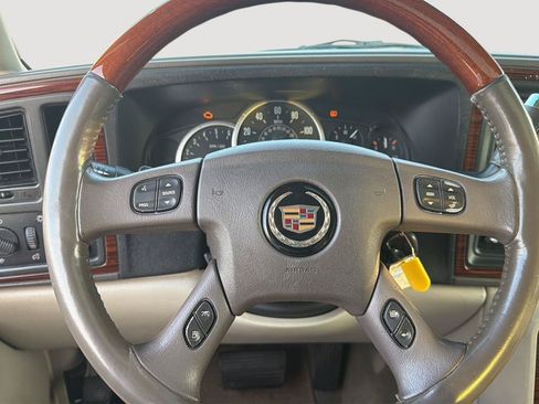 Used 2004 Cadillac Escalade 2WD image 11