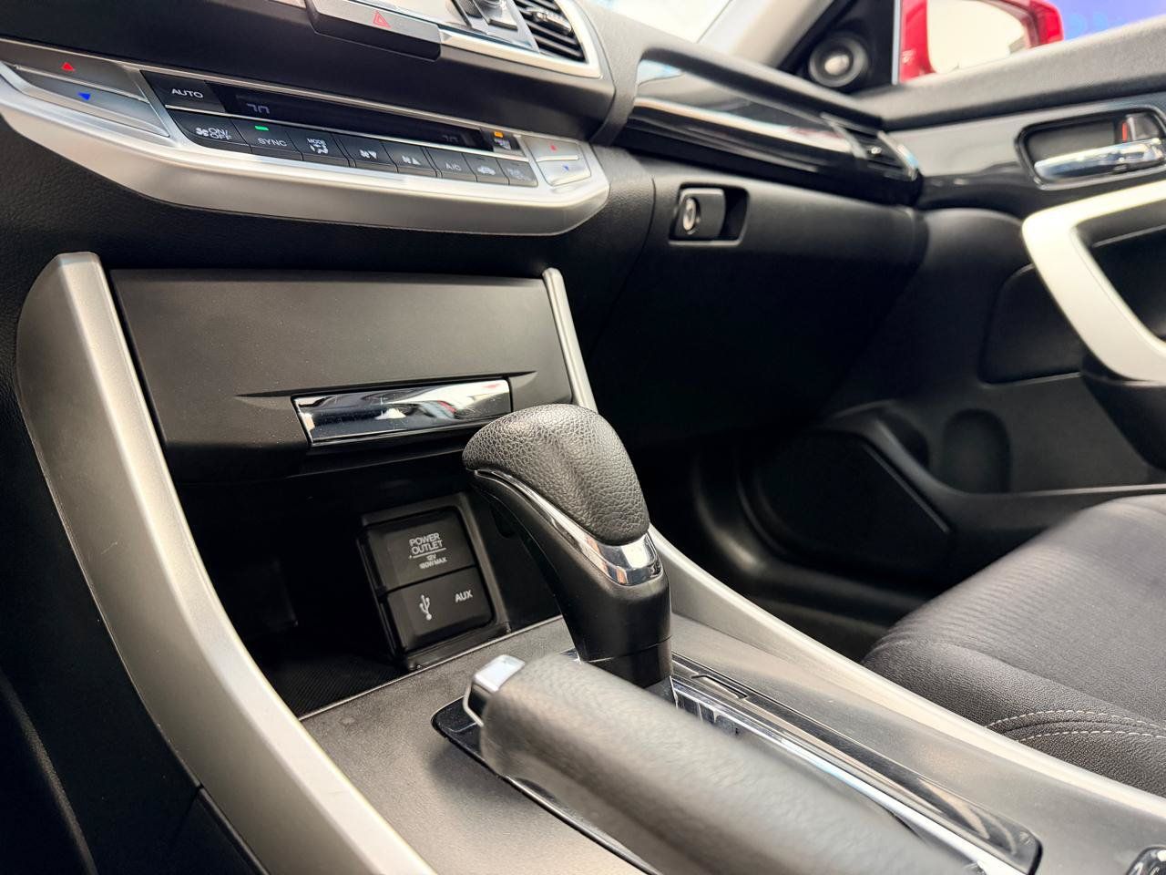 Used 2015 Honda Accord EX image 37