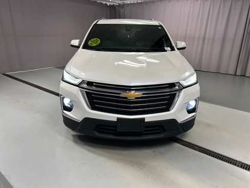 Used 2023 Chevrolet Traverse LT w/ LPO, Floor Liner Package AWD/4WD image 2