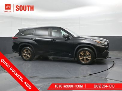 Used 2023 Toyota Highlander Bronze Edition