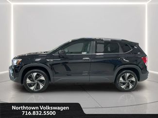Certified 2023 Volkswagen Taos SE w/ Panoramic Sunroof Package AWD/4WD video 2