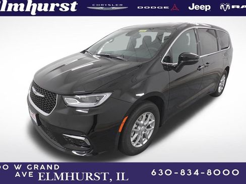 New 2026 Chrysler Pacifica Select image 1