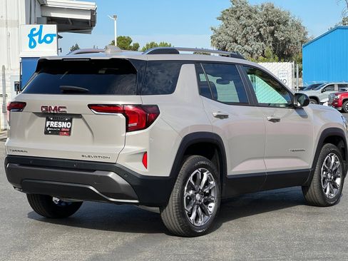 New 2027 GMC Terrain Elevation w/ Elevation Premium Package FWD image 4