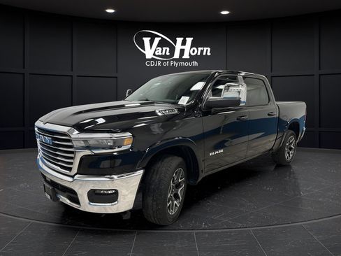 Used 2025 RAM 1500 Laramie w/ Trailer Tow Group AWD/4WD image 3