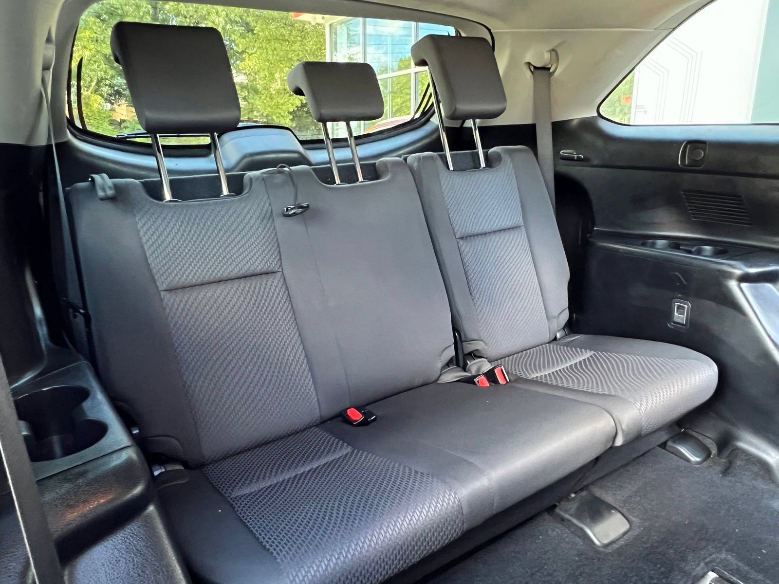 Used 2014 Toyota Highlander LE FWD image 15