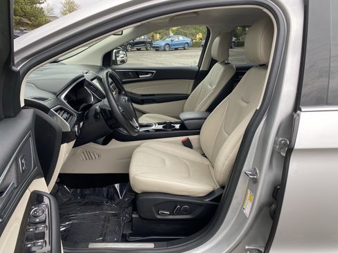 Used 2017 Ford Edge Titanium FWD image 31