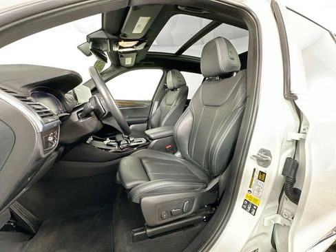 Used 2024 BMW X3 xDrive30i w/ Premium Essential Package image 4