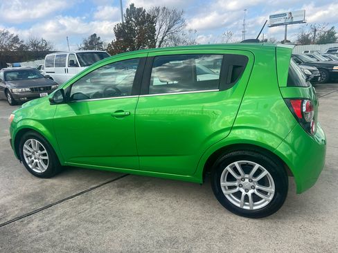 Used 2016 Chevrolet Sonic LT w/ Fun and Sun Package image 3