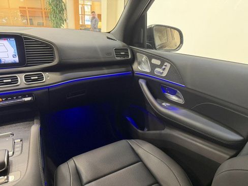 Certified 2025 Mercedes-Benz GLS 450 4MATIC image 10