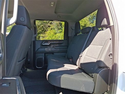 Used 2024 Chevrolet Silverado 3500 LT w/ Convenience Package image 10