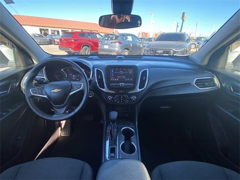 Used 2023 Chevrolet Equinox LT image 17
