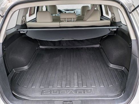 Used 2011 Subaru Outback 2.5i Limited w/ PWR Moonroof Pkg image 6