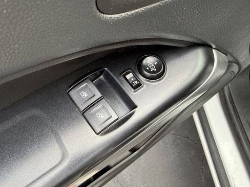 Used 2022 Chevrolet Colorado LT w/ Fleet Safety Package RWD image 13