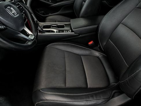 Used 2019 Honda Accord Sport image 11