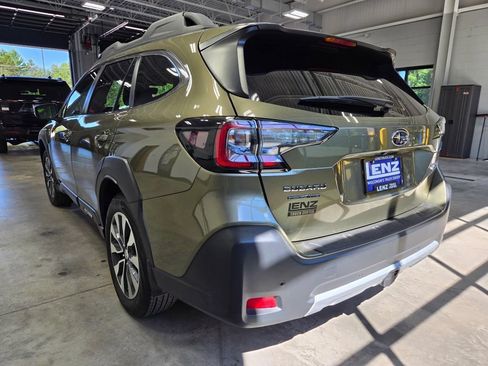 Used 2024 Subaru Outback Limited AWD/4WD image 6