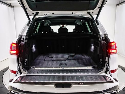 Used 2022 BMW X5 xDrive45e w/ M Sport Package image 27