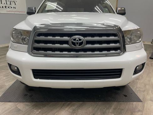 Used 2015 Toyota Sequoia Limited image 13