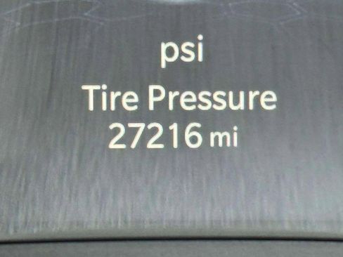 Used 2022 Jeep Compass Limited image 22