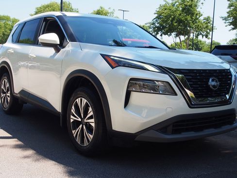 Used 2023 Nissan Rogue SV FWD image 1