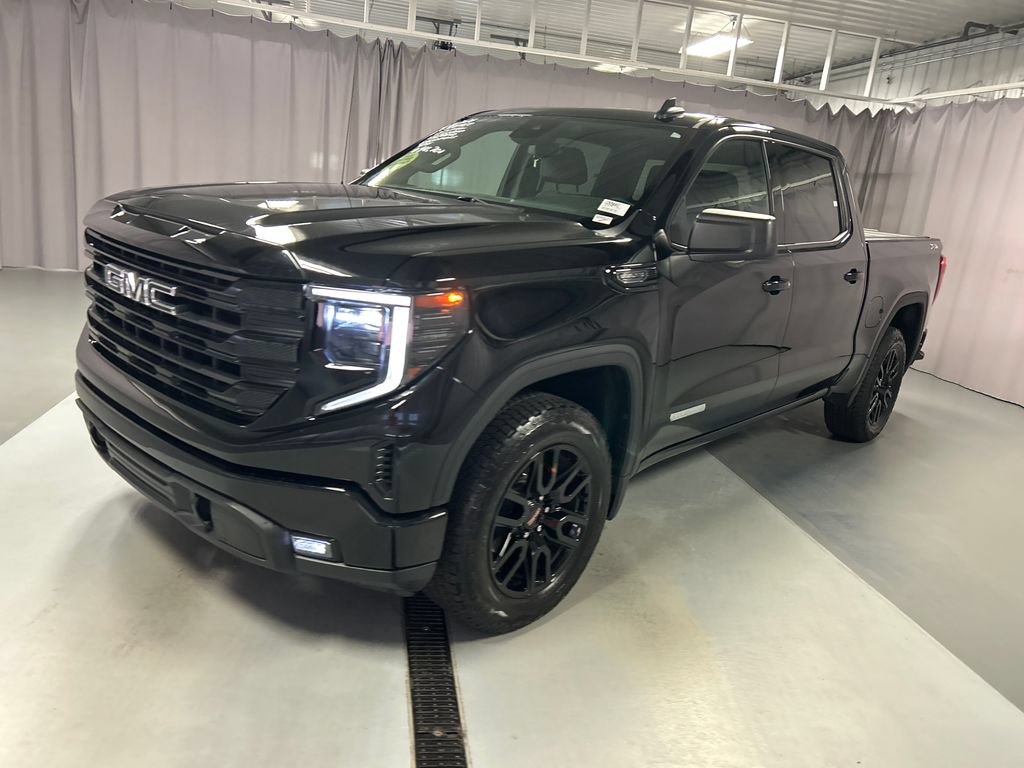 Used 2024 GMC Sierra 1500 Elevation AWD/4WD image 3