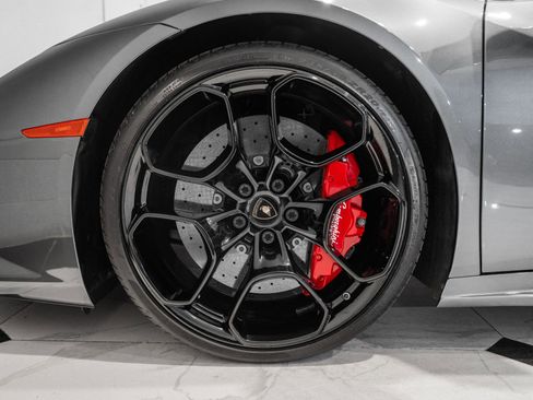 Used 2016 Lamborghini Huracan LP 610-4 AWD/4WD image 13