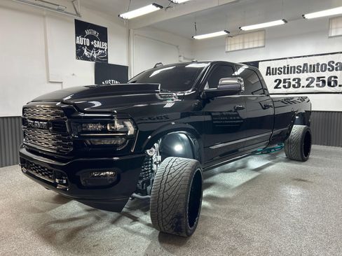 Used 2022 RAM 3500 Limited AWD/4WD image 3