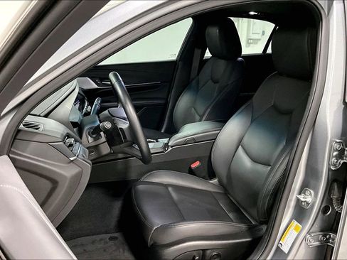 Used 2025 Cadillac CT4 Luxury RWD image 33